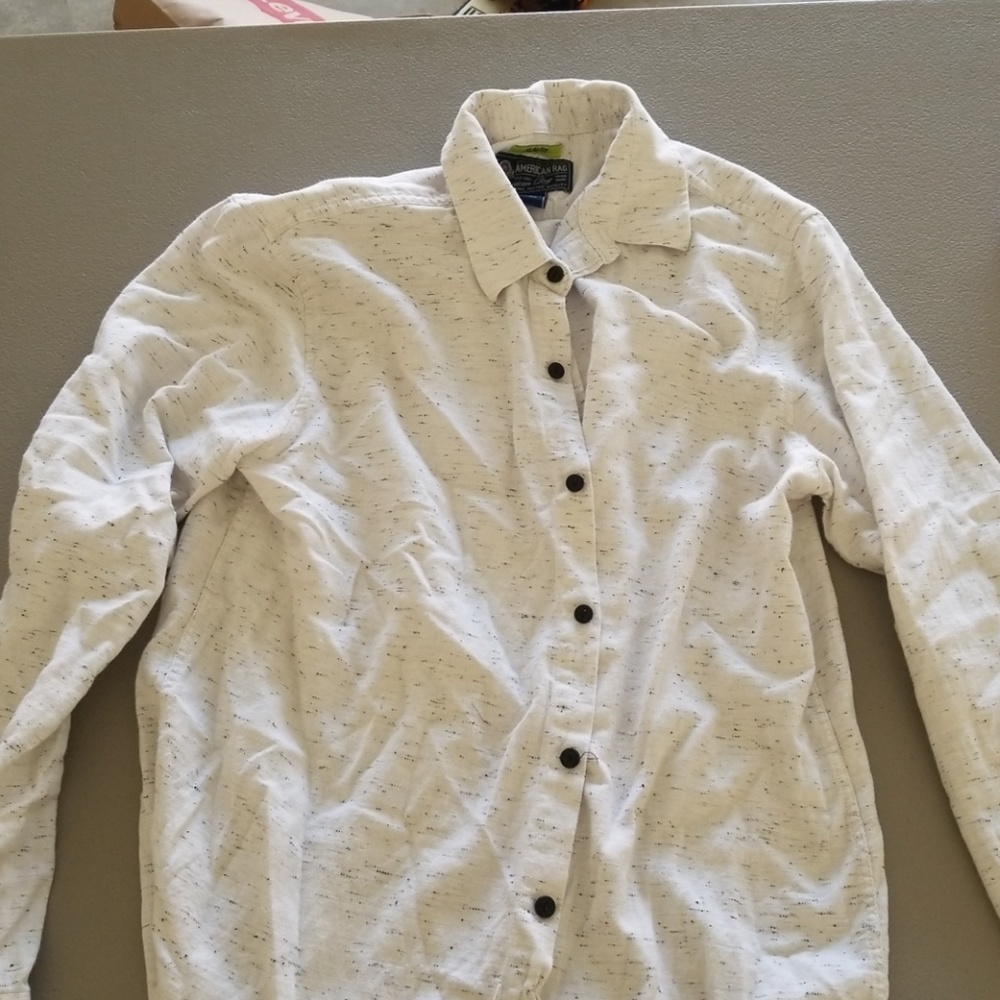 Long sleeve white